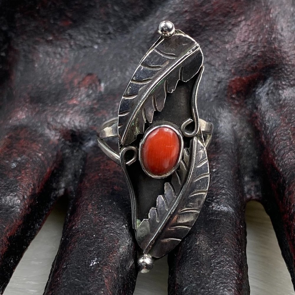 Vintage Sterling Silver Leaf Coral Native American Ring Size 8.75